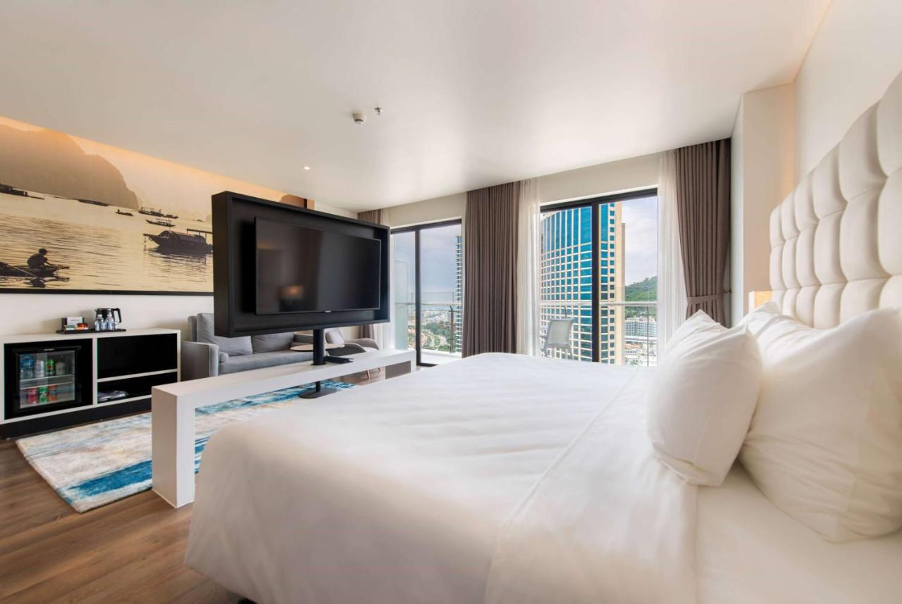 Hotel Soleil Ha Long, Trademark Collection By Wyndham Bagian luar foto
