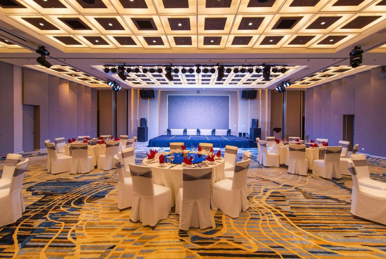 Hotel Soleil Ha Long, Trademark Collection By Wyndham Bagian luar foto