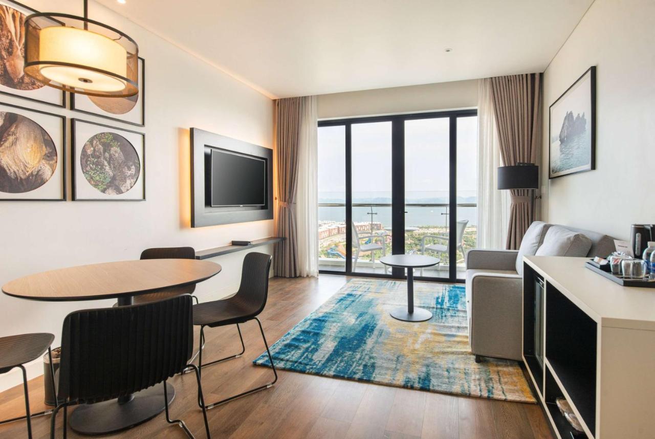 Hotel Soleil Ha Long, Trademark Collection By Wyndham Bagian luar foto