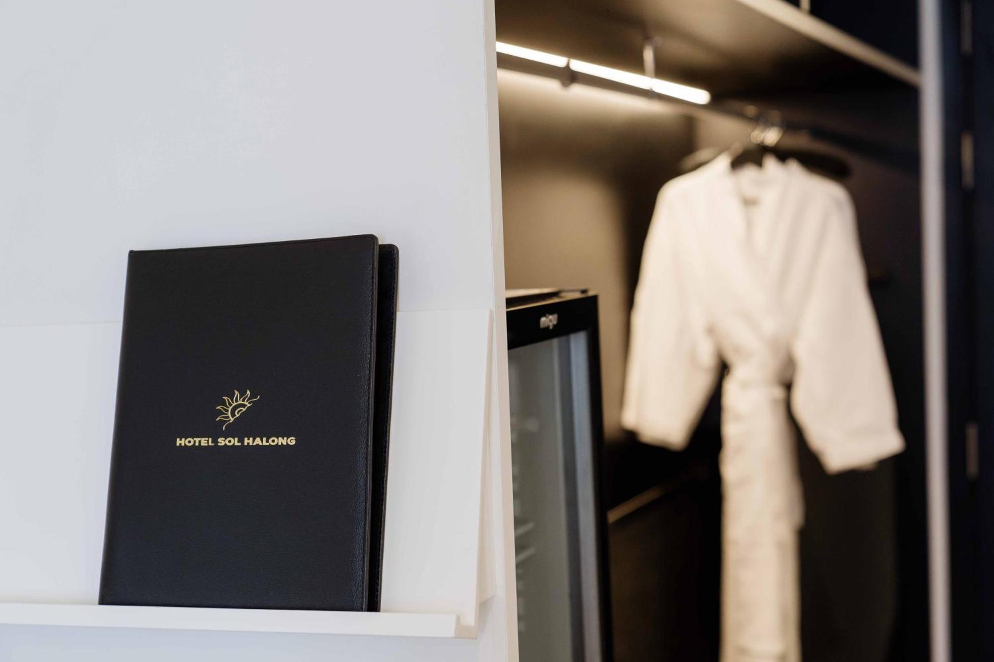 Hotel Soleil Ha Long, Trademark Collection By Wyndham Bagian luar foto