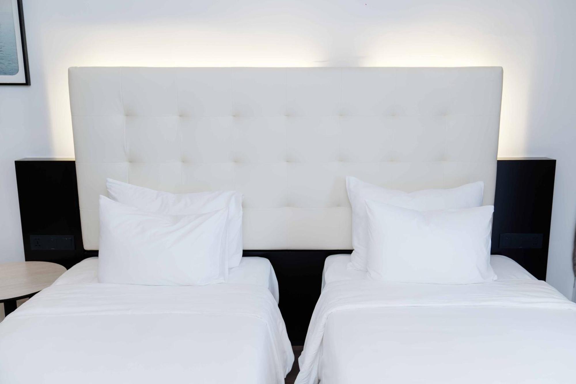 Hotel Soleil Ha Long, Trademark Collection By Wyndham Bagian luar foto