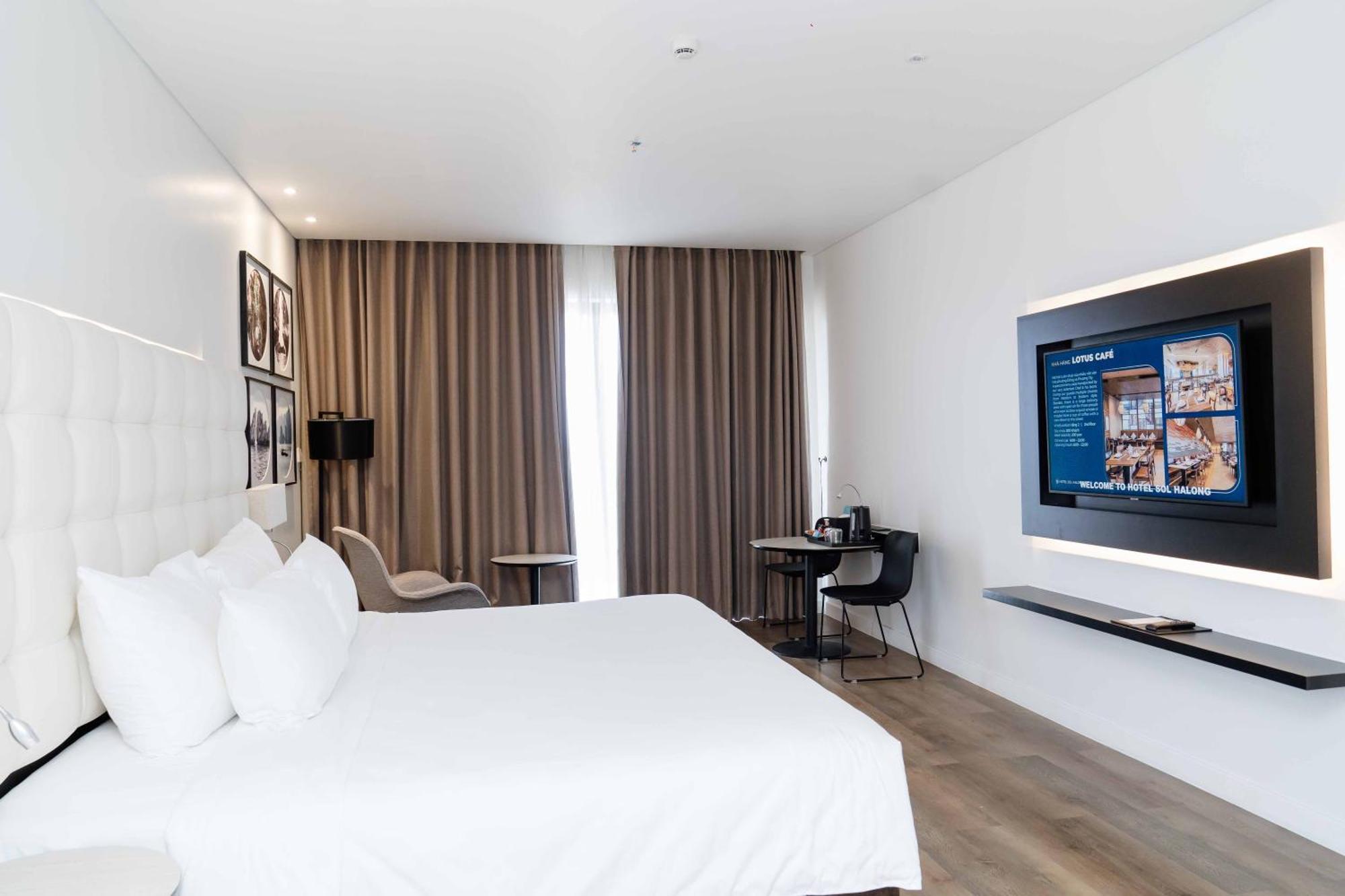 Hotel Soleil Ha Long, Trademark Collection By Wyndham Bagian luar foto