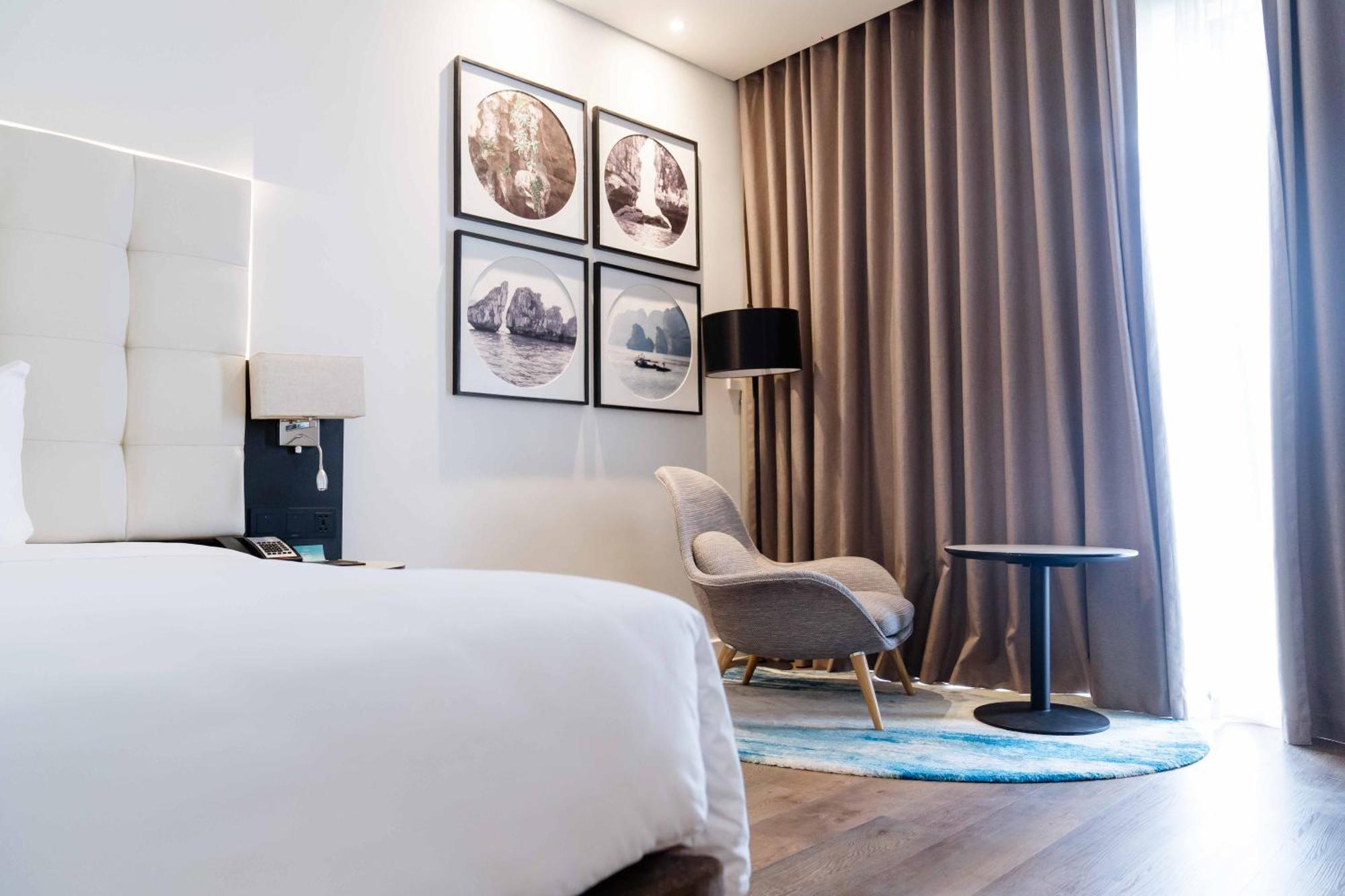 Hotel Soleil Ha Long, Trademark Collection By Wyndham Bagian luar foto