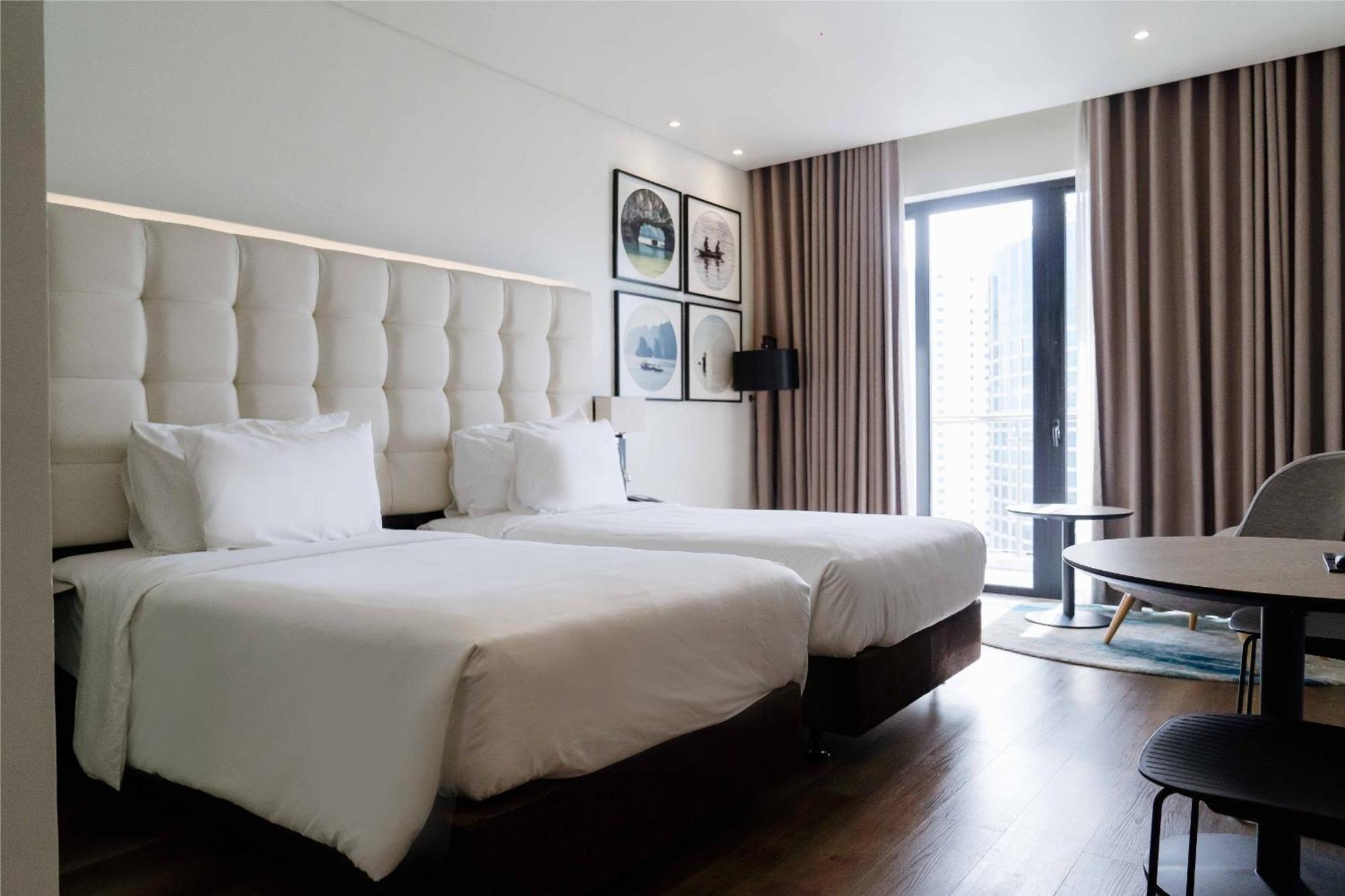 Hotel Soleil Ha Long, Trademark Collection By Wyndham Bagian luar foto