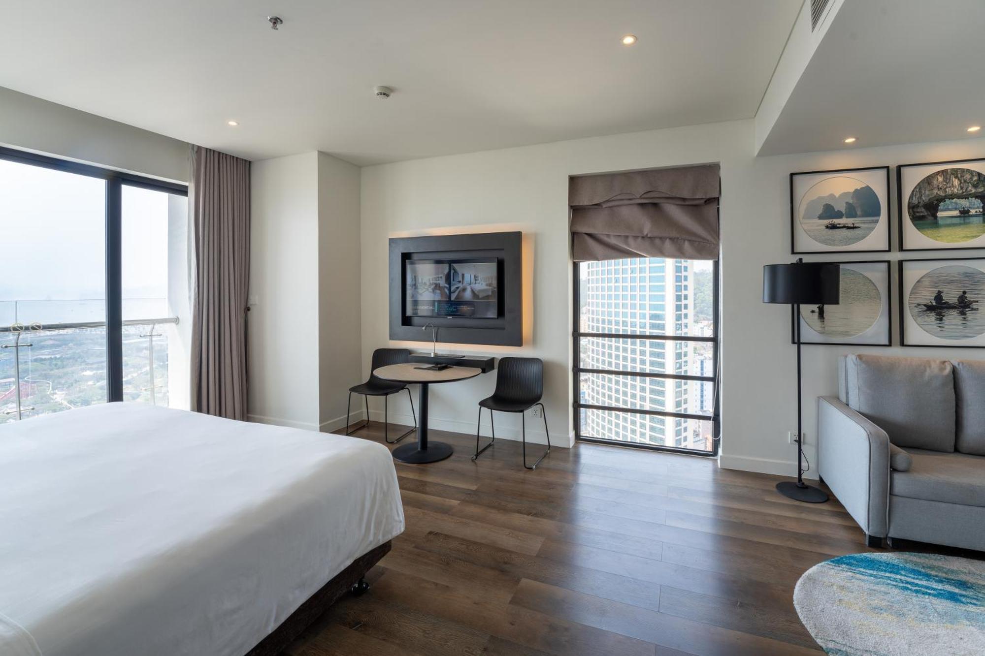 Hotel Soleil Ha Long, Trademark Collection By Wyndham Bagian luar foto